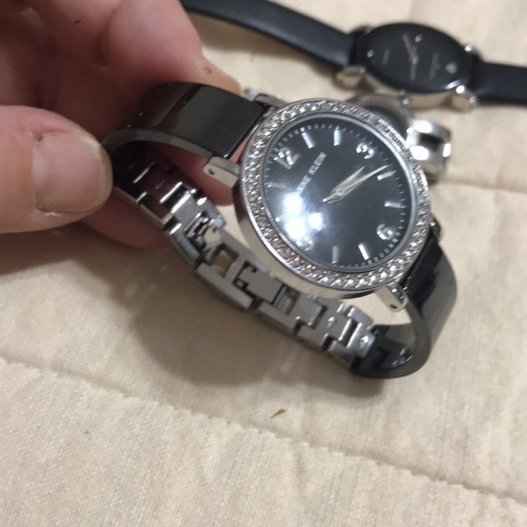Used Anne Klein Watches - Picture 6 of 7